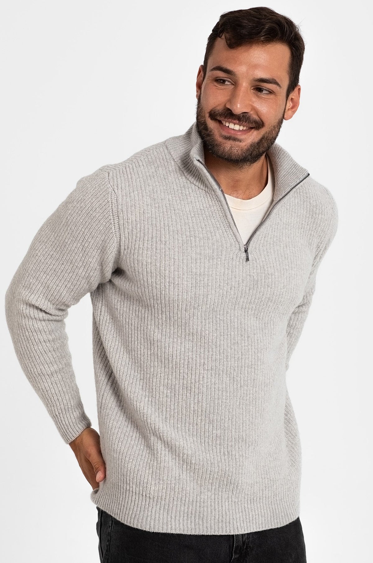 100 % Woll-Pullover mit halbem Reißverschluss, Grau